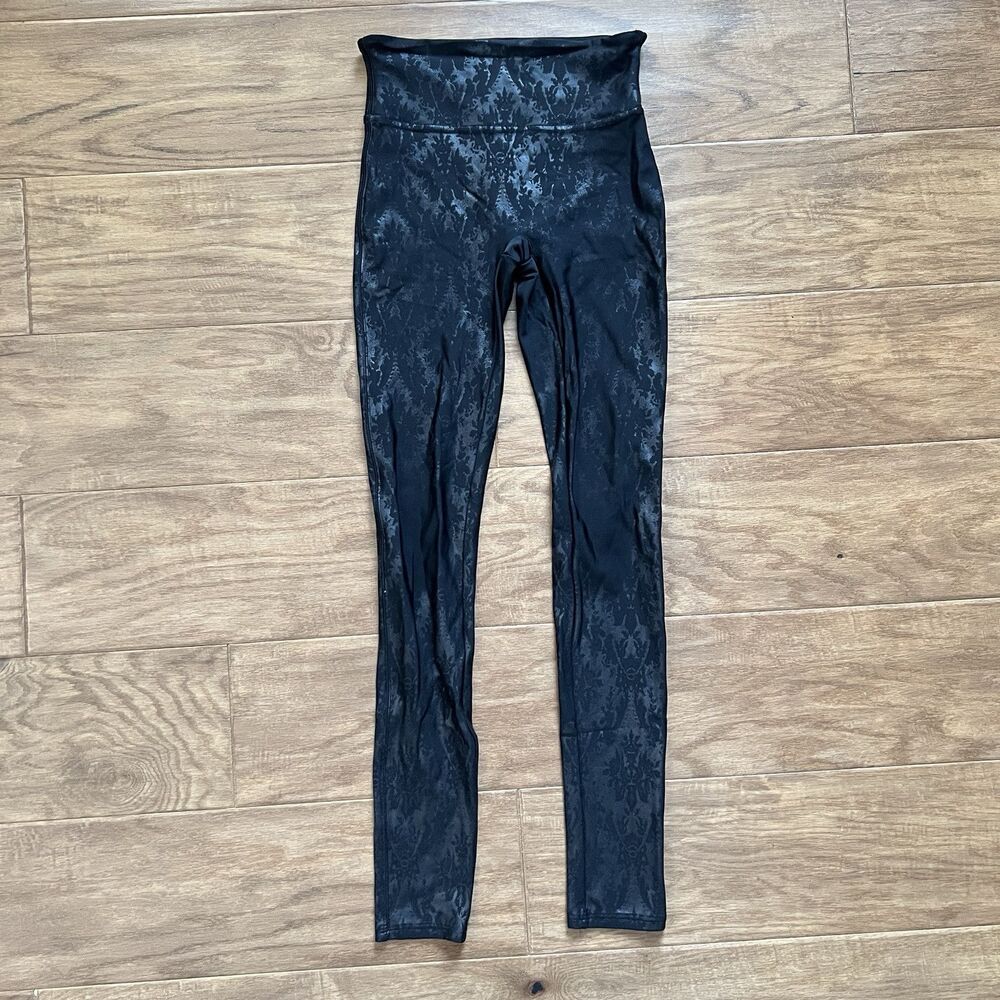 As Is Spanx Leggings Size XS Black Faux Leather Brocade 20261R